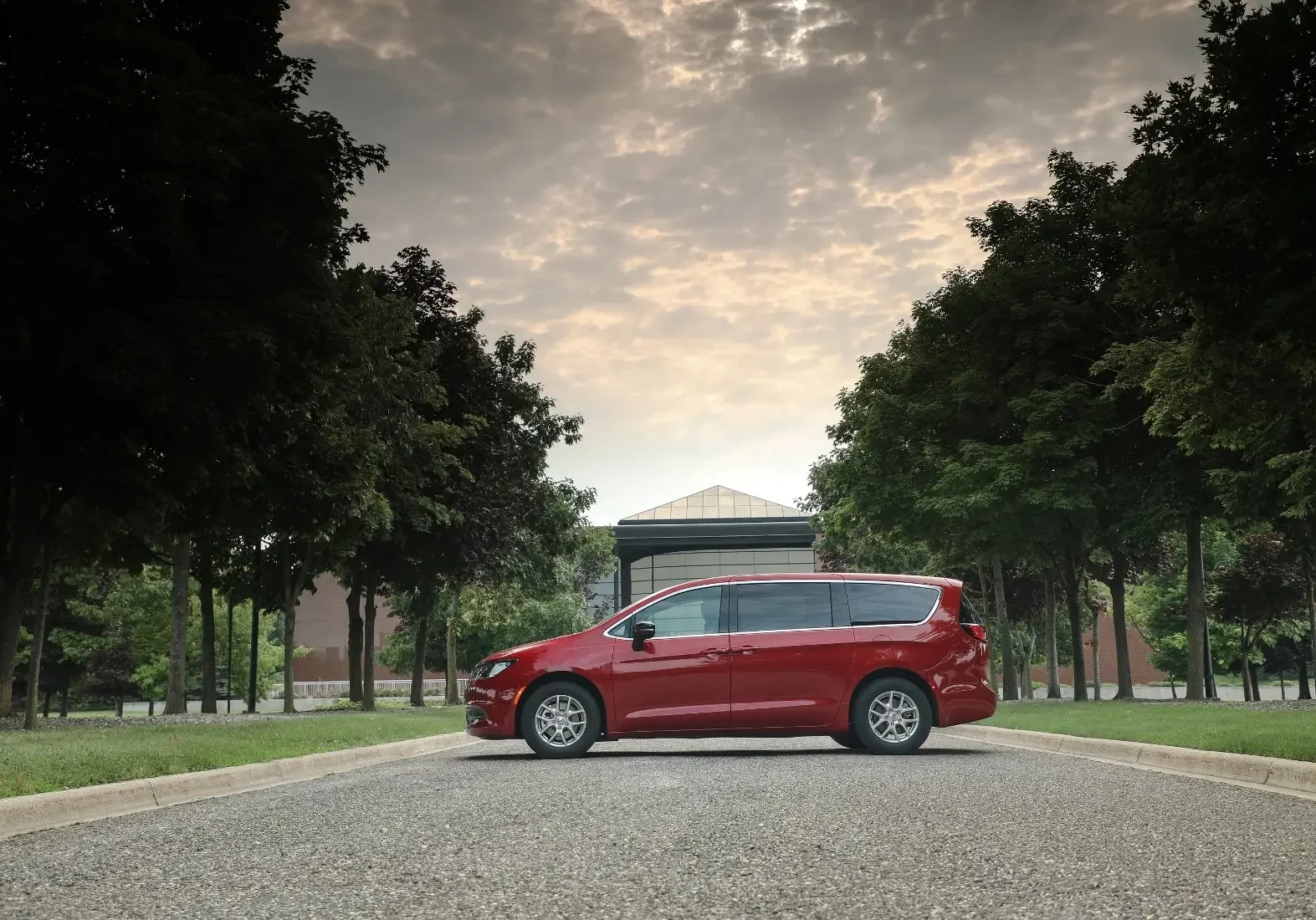 2025 Chrysler Voyager 1
