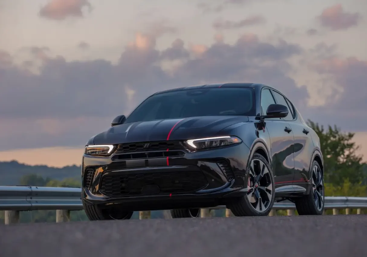 2025 Dodge Hornet 3